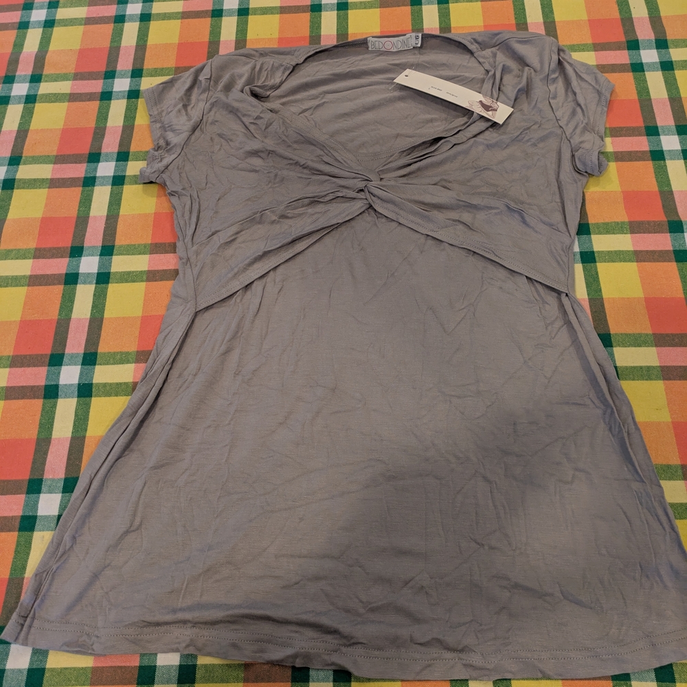 Stylish Gray Short Sleeve Women's Top